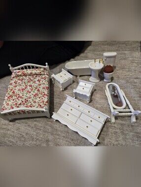 1:12 Scale Dollhouse Furniture Lot - White Bedroom & Porcelain Bathroom Sets